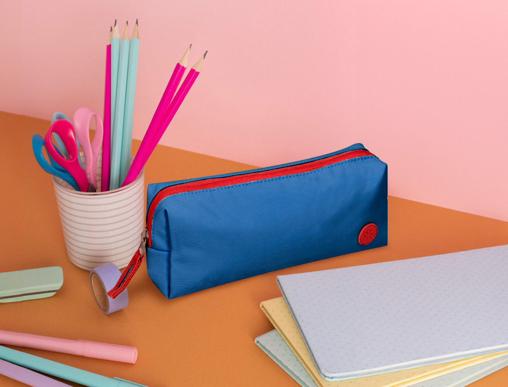 ESTOJO ESCOLAR ANTARTIK 1 COMPARTIMENTO COMPLEMENTO DA MOCHILA TEENS COR AZUL MARINHO 80X55X210 MM